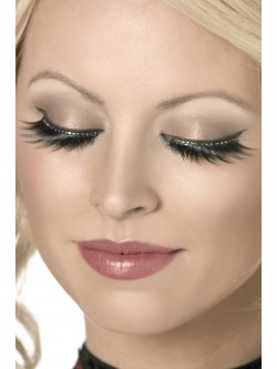 Eyelashes with Small Crystals
